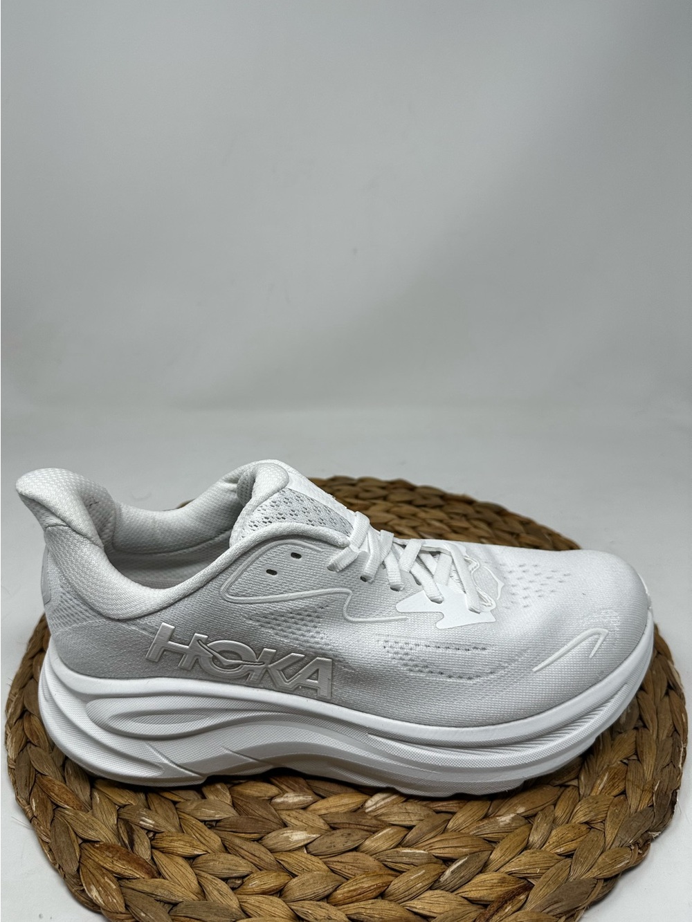 HOKA ONE Clifton 10 Running Shoes White Size 10 Women's